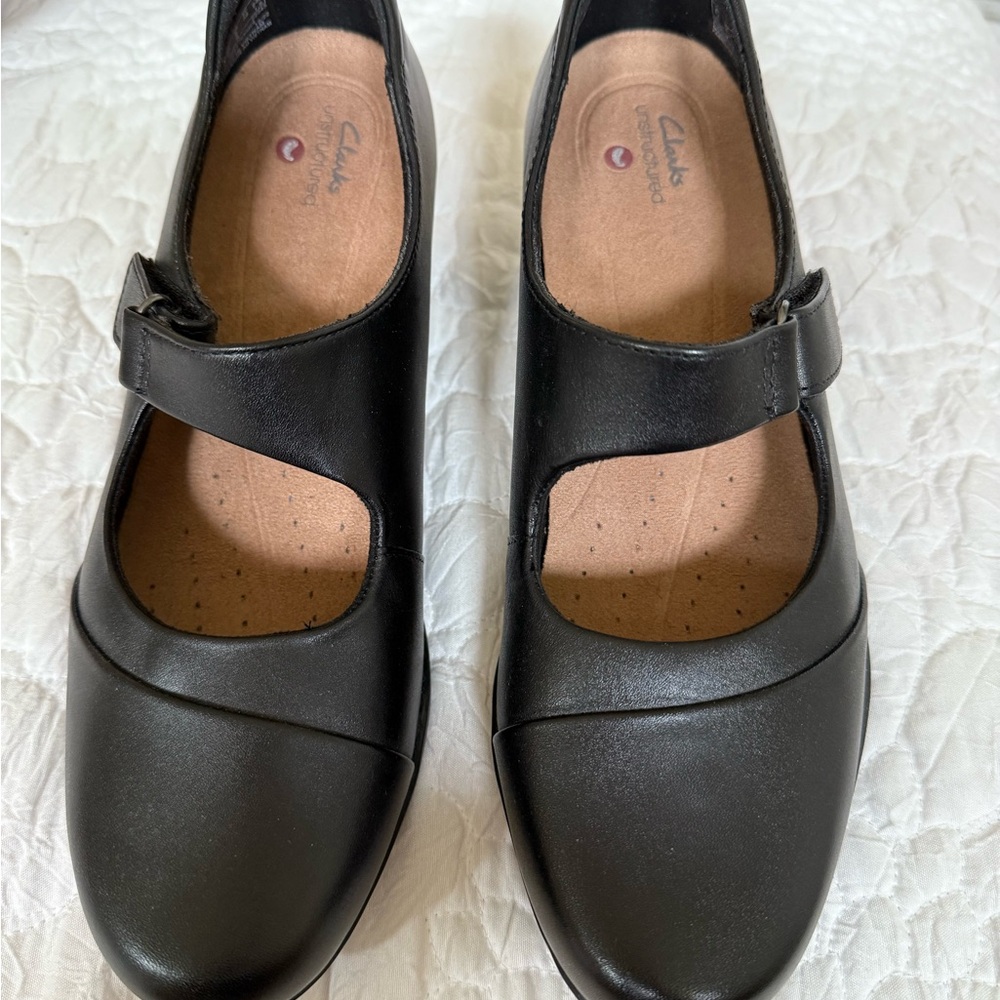 New! Clarks Unstructured Women's Black Leather Mary Jane